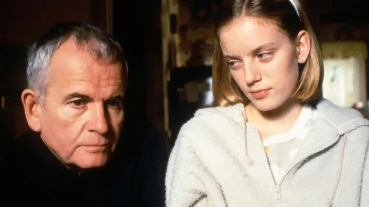 10 Drama Movies from the 1990s That Have To Be On Your Watchlist